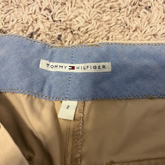 Tommy Hilfiger size 2 Women’s Khaki Cargo Pants! - Picture 5 of 5